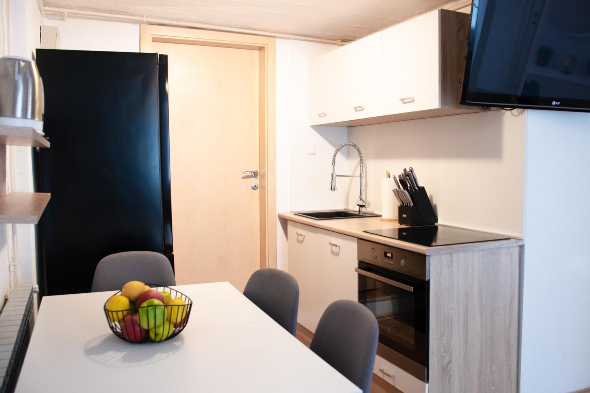 Twin-Magnolias Condo With Garden, Parking & Ev Station ซาเกร็บ ภายนอก รูปภาพ